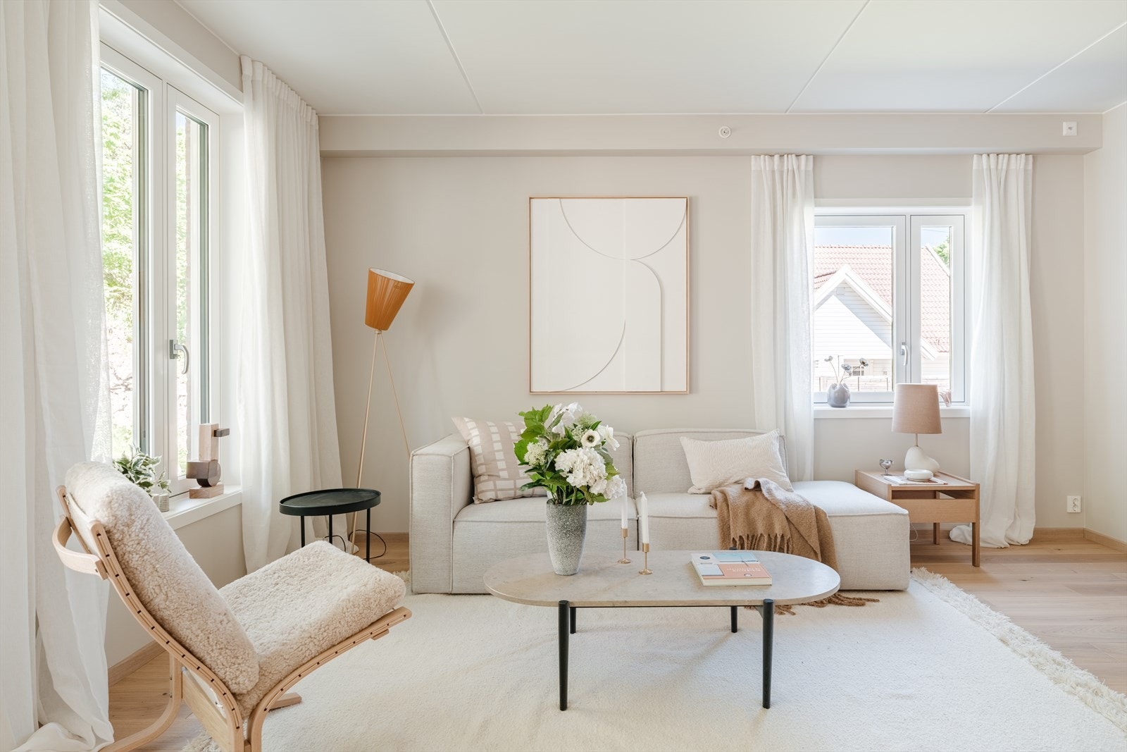 Endebeliggenheten sørger for godt med lysinnslipp fra flere sider. Galleribilde