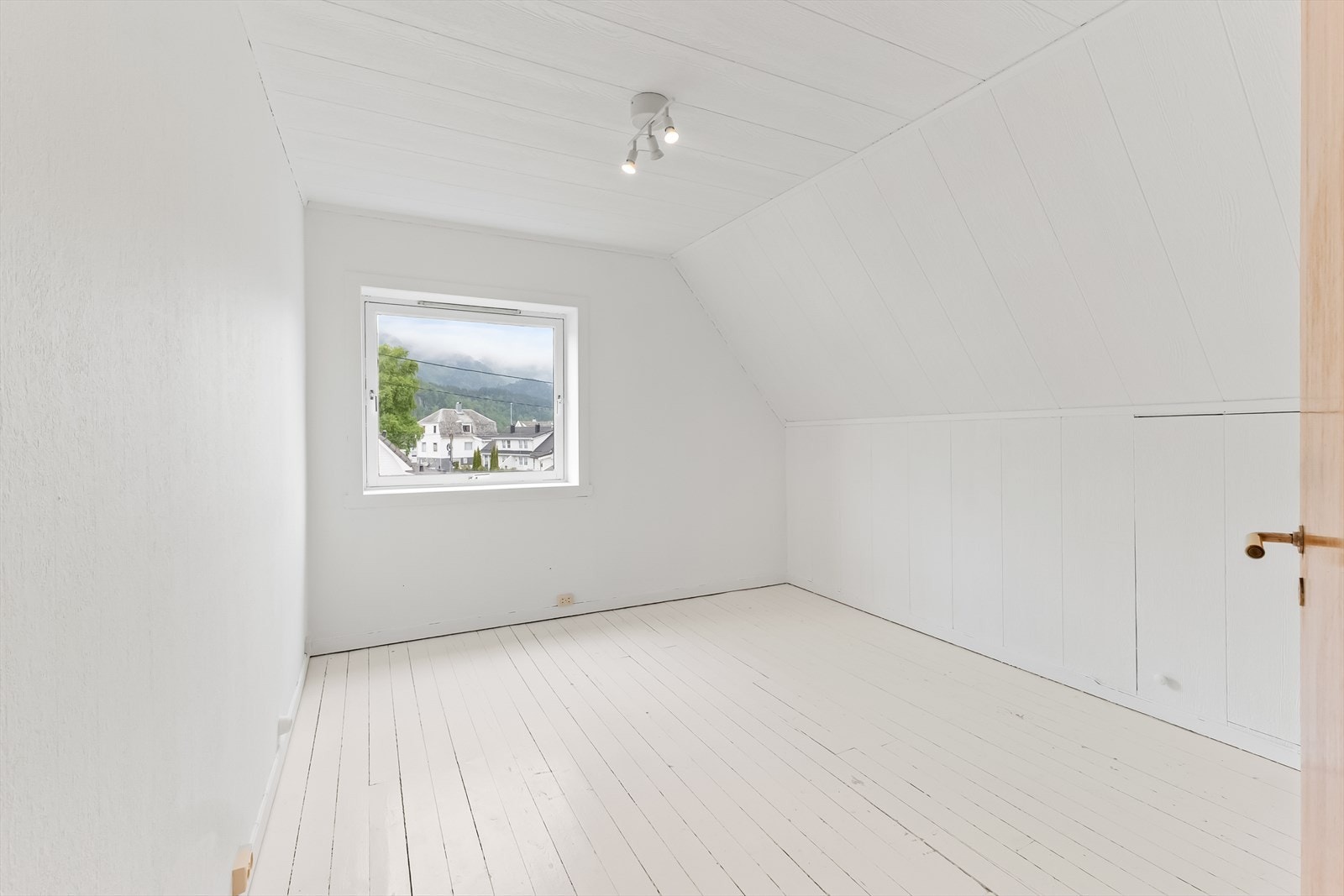 Soverom 2 med god størrelse Galleribilde