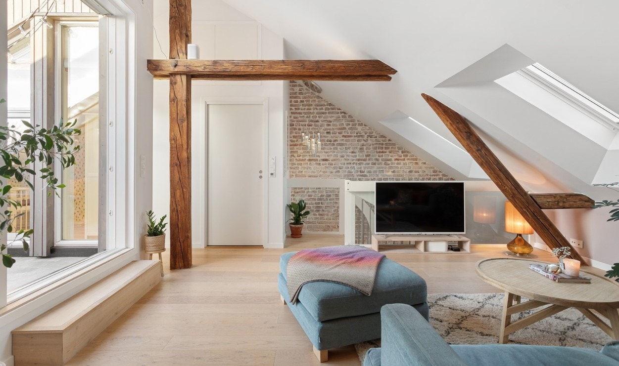 TV-stue oppe Galleribilde
