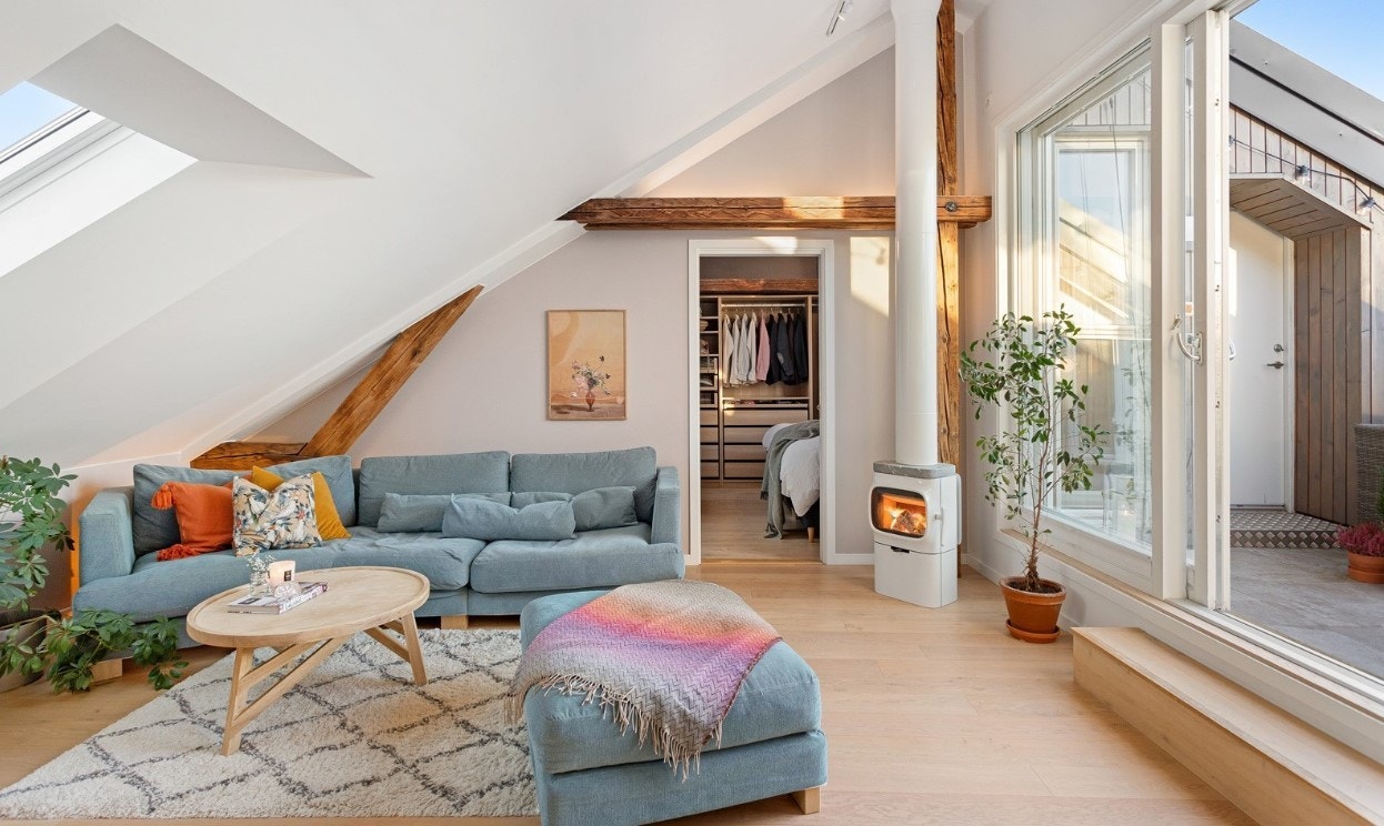 TV-Stue oppe Galleribilde