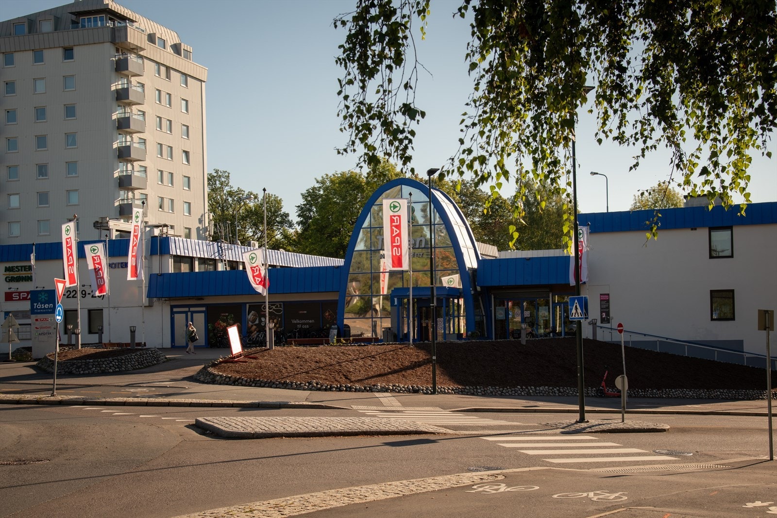 Tåsen senter er det lokale nærsenteret for Tåsen- og Nordbergområdet. Galleribilde