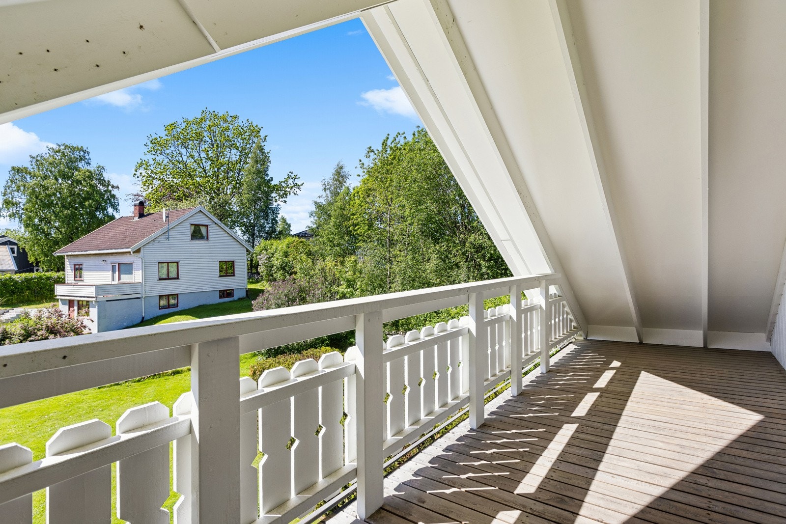 Balkong ut fra hovedsoverom. Galleribilde