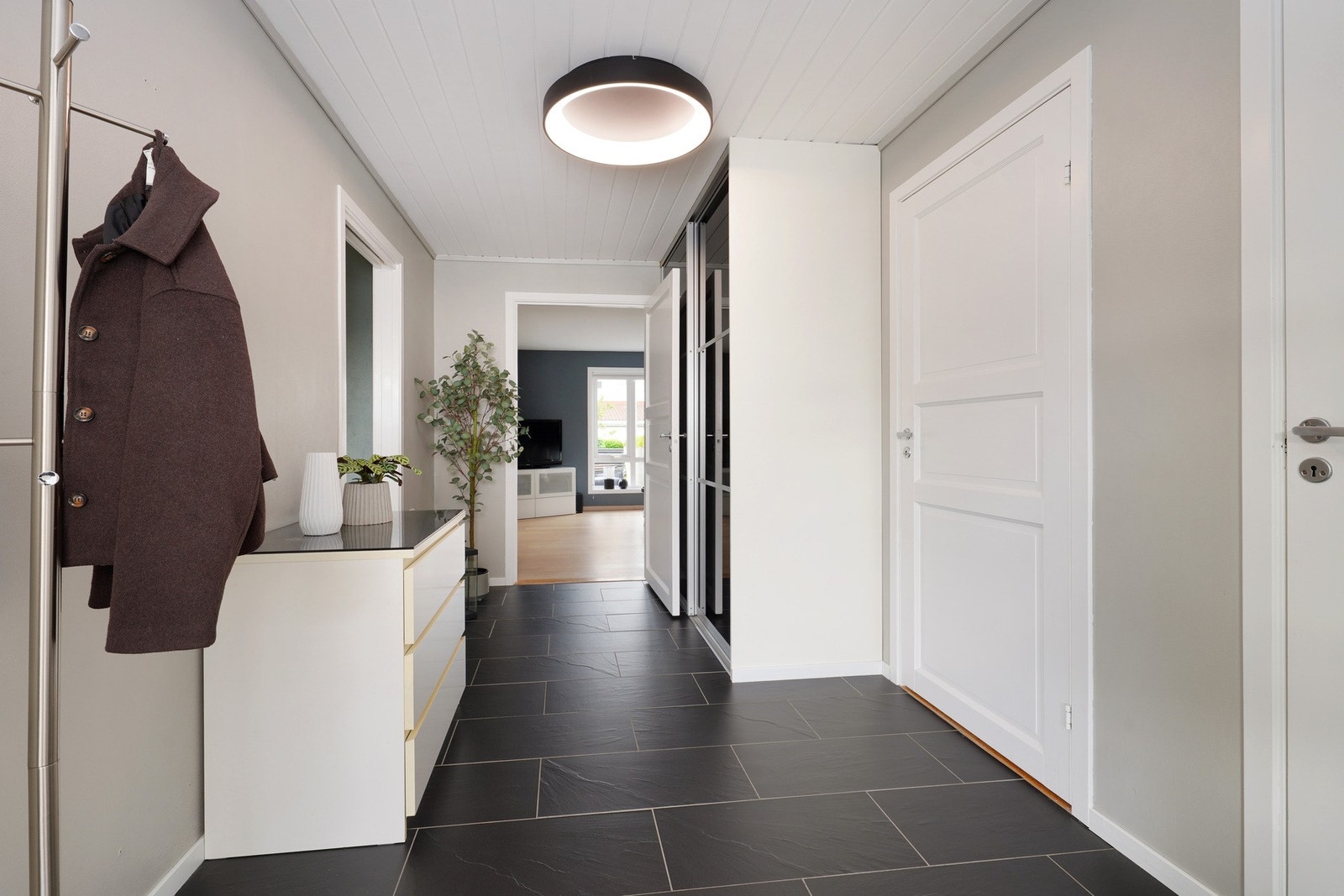 Skyvedørsgarderobe Galleribilde