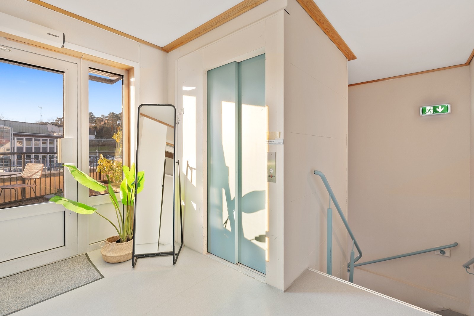 Sameiet disponerer en flott felles takterrasse i byggets øverste etasje. Galleribilde