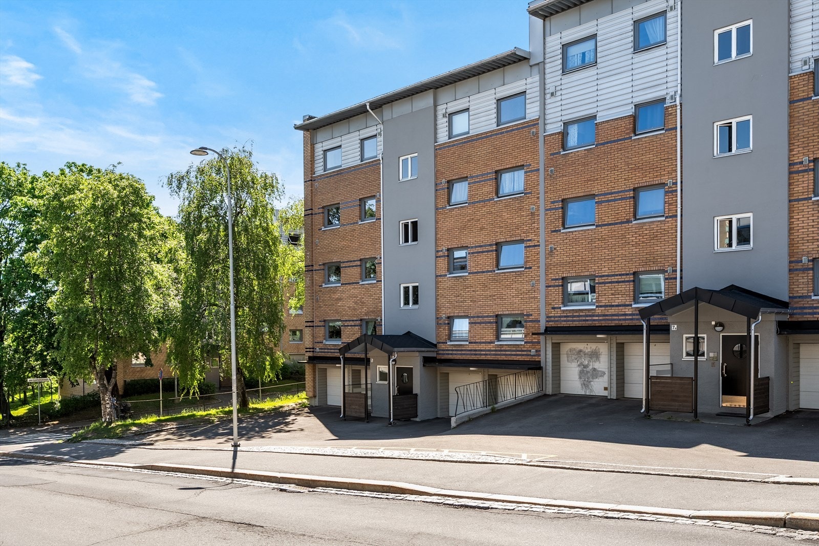 Velkommen til Øvre Veitvet borettslag. Leiligheten er beliggende i 3.etasje. Galleribilde