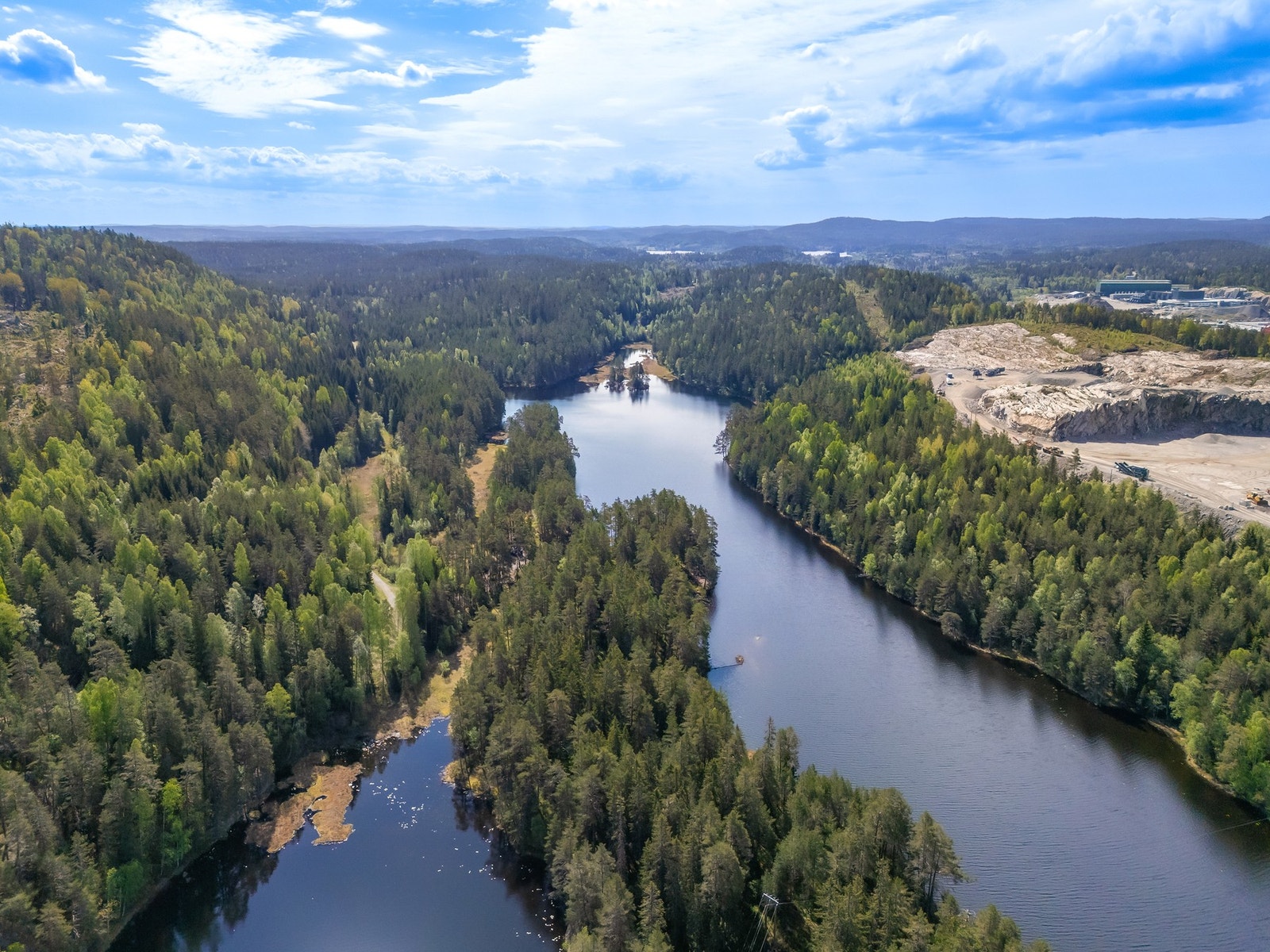 Området er godt tilrettelagt for barnefamilier, med flere barnehagetilbud i kort avstand fra boligen og trygge oppvekstvilkår i naturskjønne omgivelser. Galleribilde