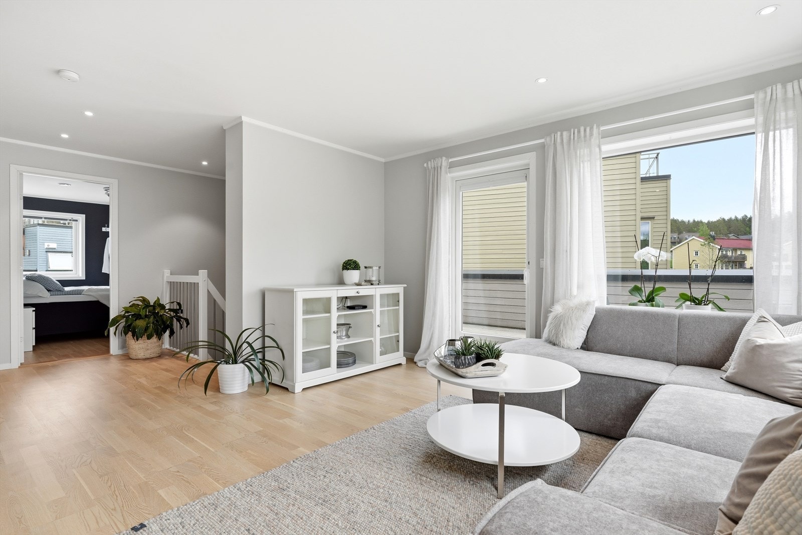 Fra loftstuen er det utgang til en terrasse på ca. 41 m². Galleribilde