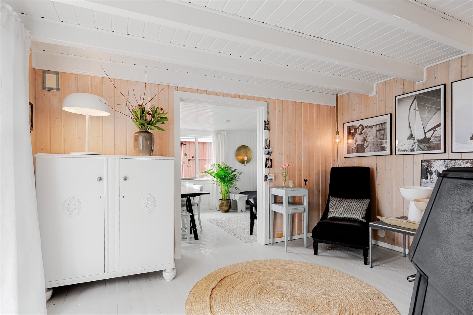Stuen er delt opp i flere soner.. Galleribilde