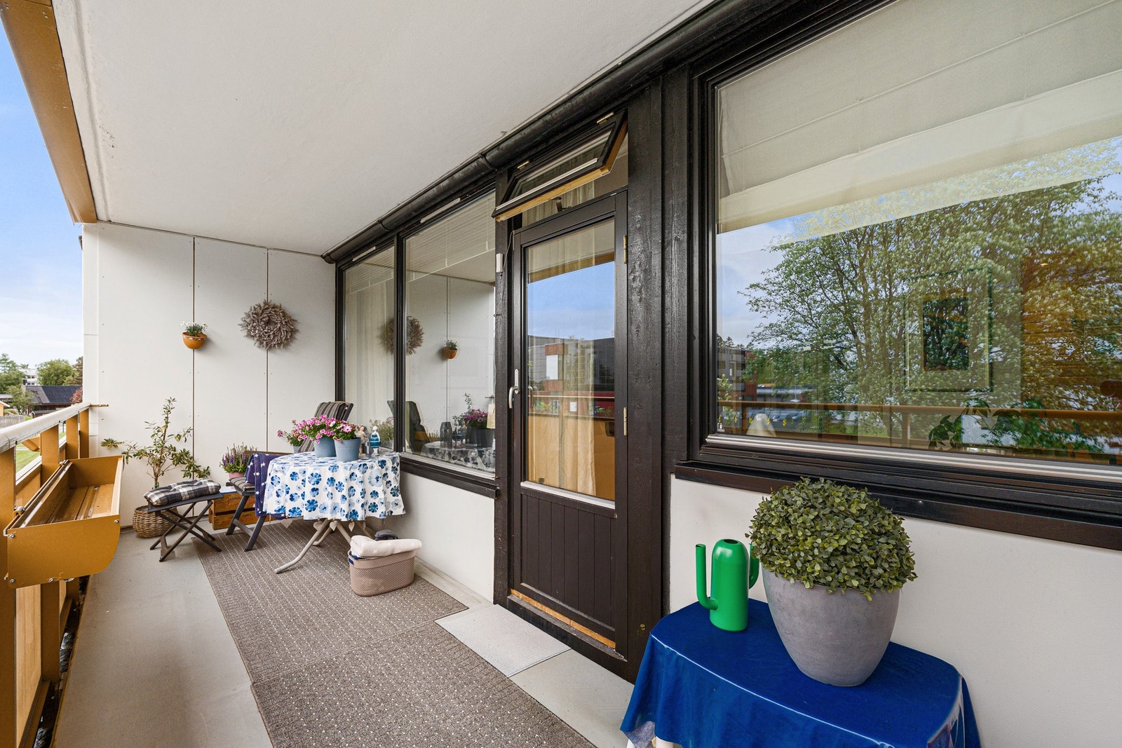 God plass til ønsket utemøblement. Galleribilde