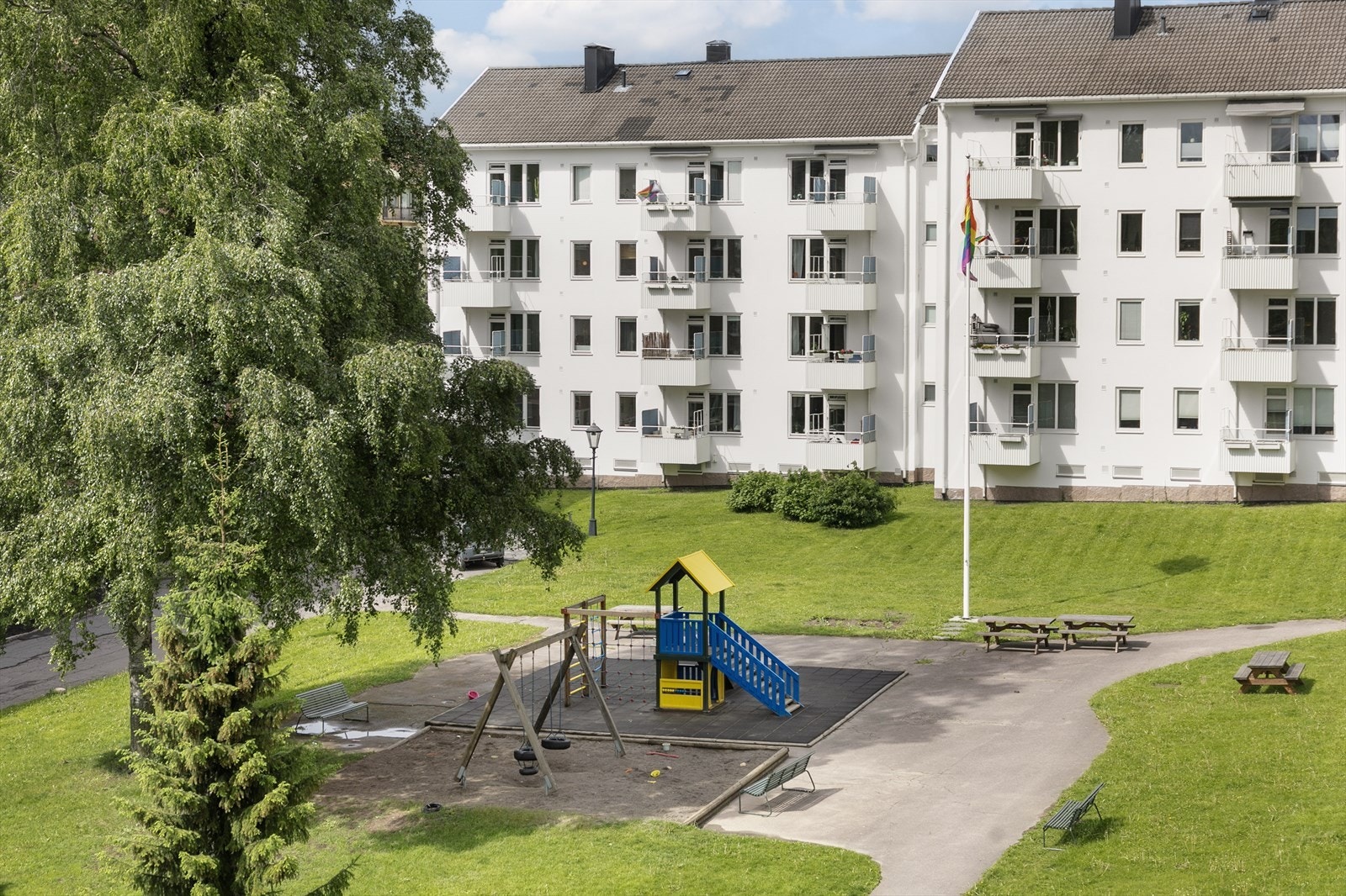 Store parkerområder er noe dere vil sette pris på når de varme dagene kommer. Her er det enkelt å ta med seg en matbit og nyte varme dager rett utenfor døren. Galleribilde