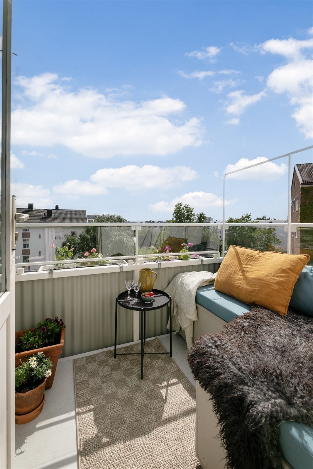 Nyt varme sommerdager her ute! Galleribilde