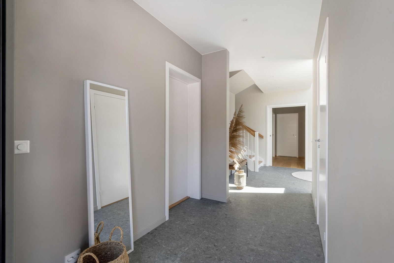 Gang/ hall 1 etg. Galleribilde