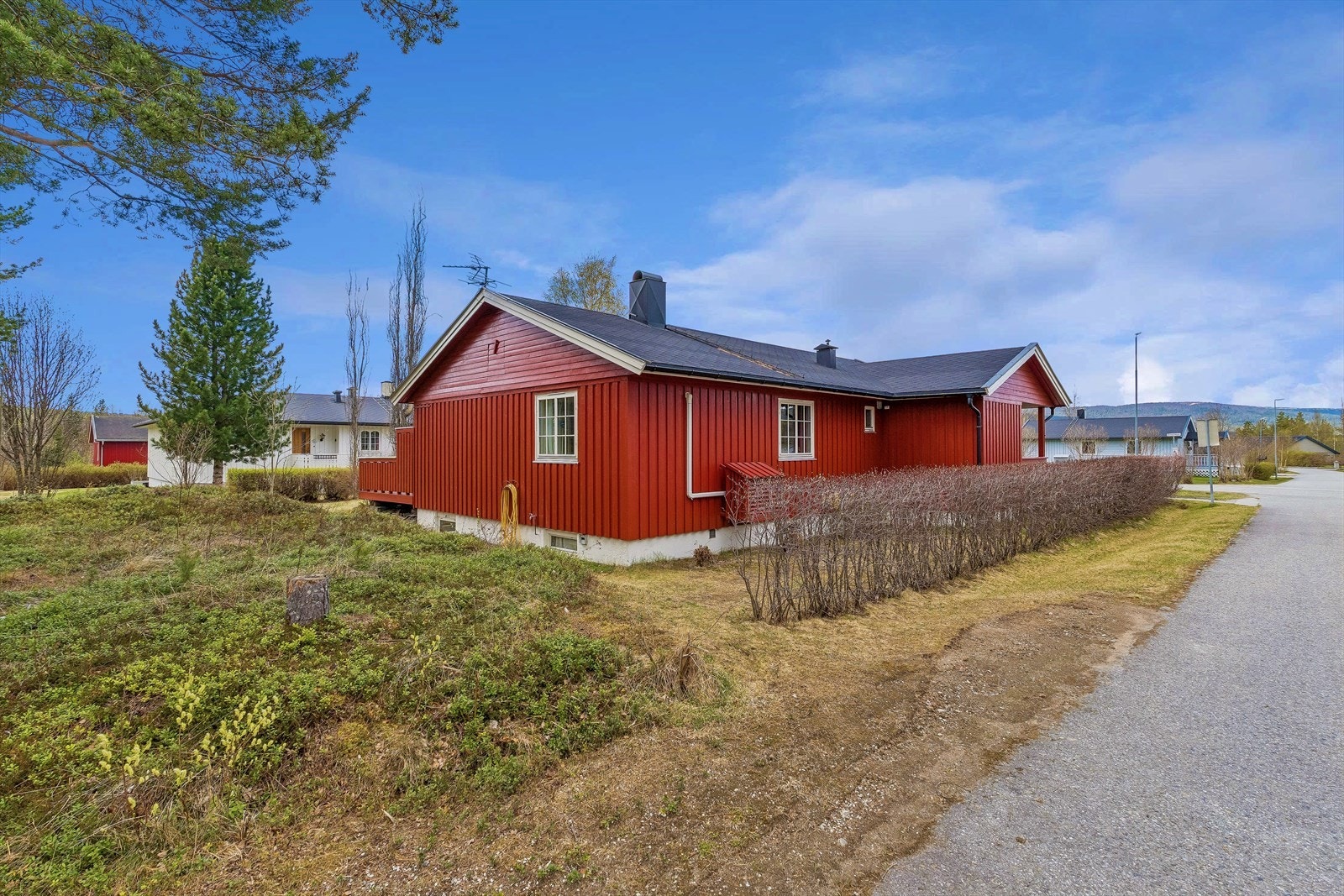 Eiendommen ligger i et etablert og rolig boligområde i Haverslia Galleribilde