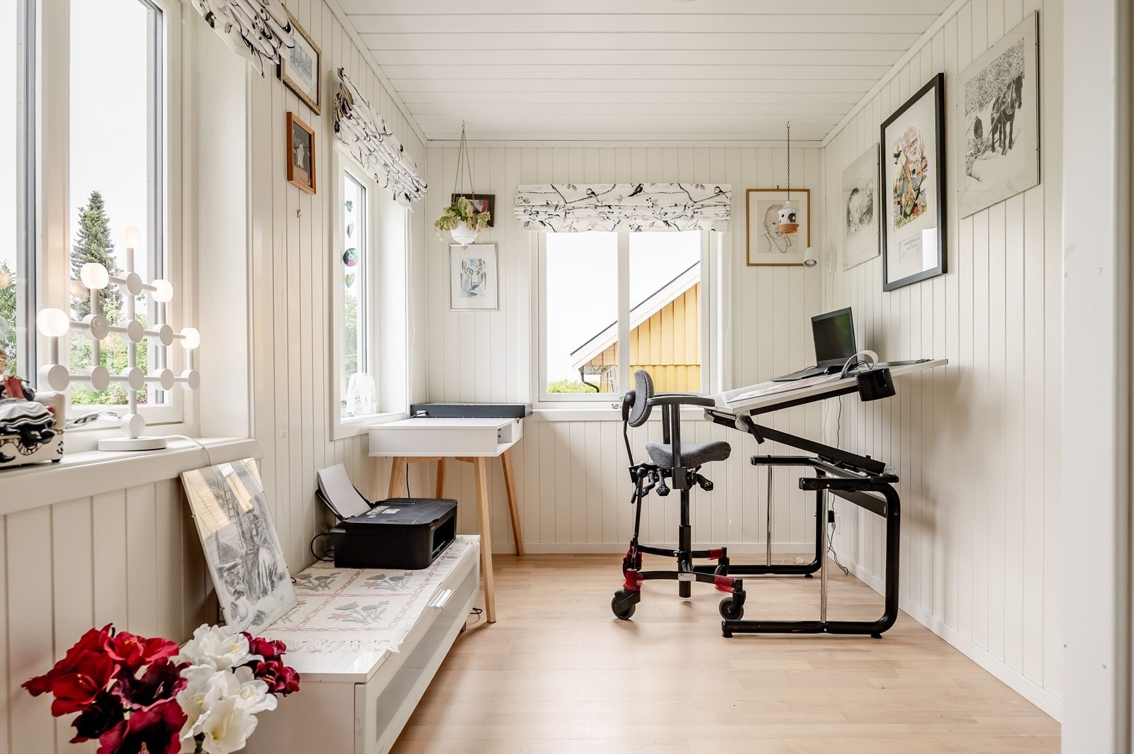 Dette rommet er blitt brukt som kontor. Galleribilde