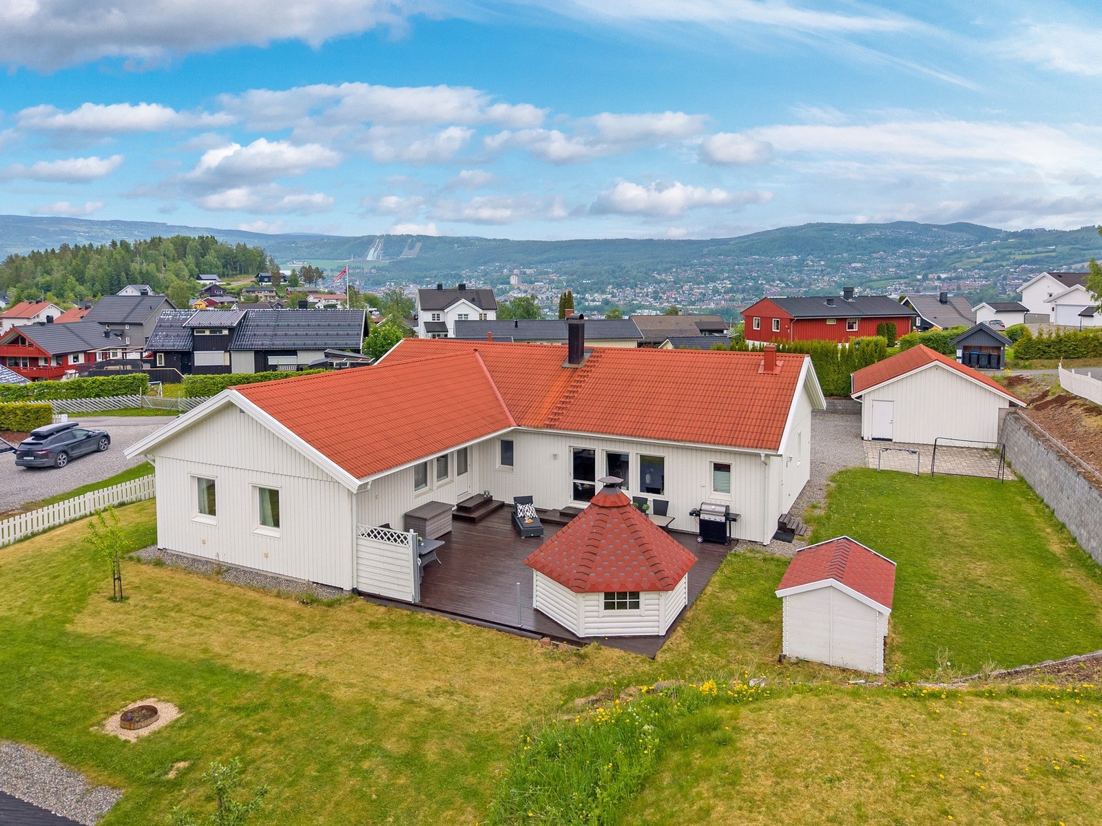 Velkommen til Hågåvegen 55 på Vingnes. Galleribilde