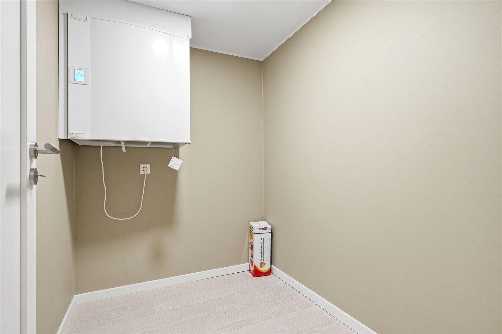 Innvendig bod med aggregat for balansert ventilasjon, som sikrer et sunt inneklima. Galleribilde