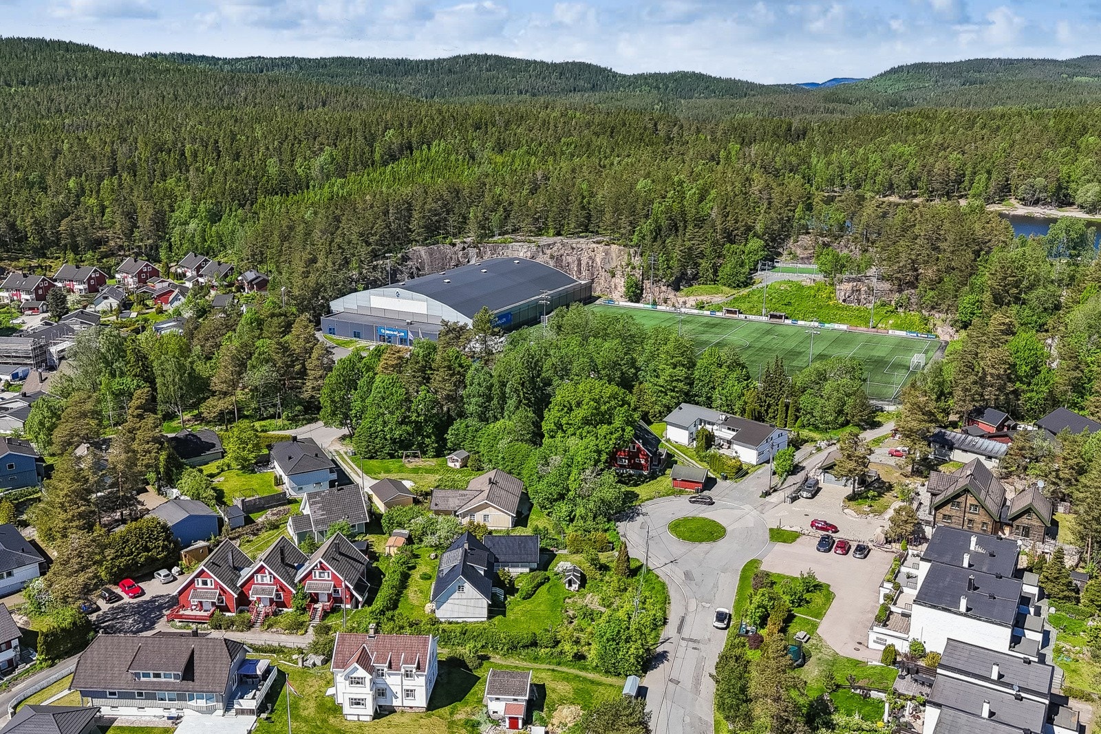 Finn huset på kartet i området så ser du at Lillomarka er din nabo. Galleribilde