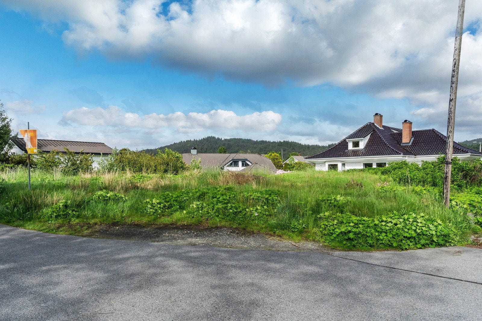 Tomten kan fritt besiktiges. Galleribilde
