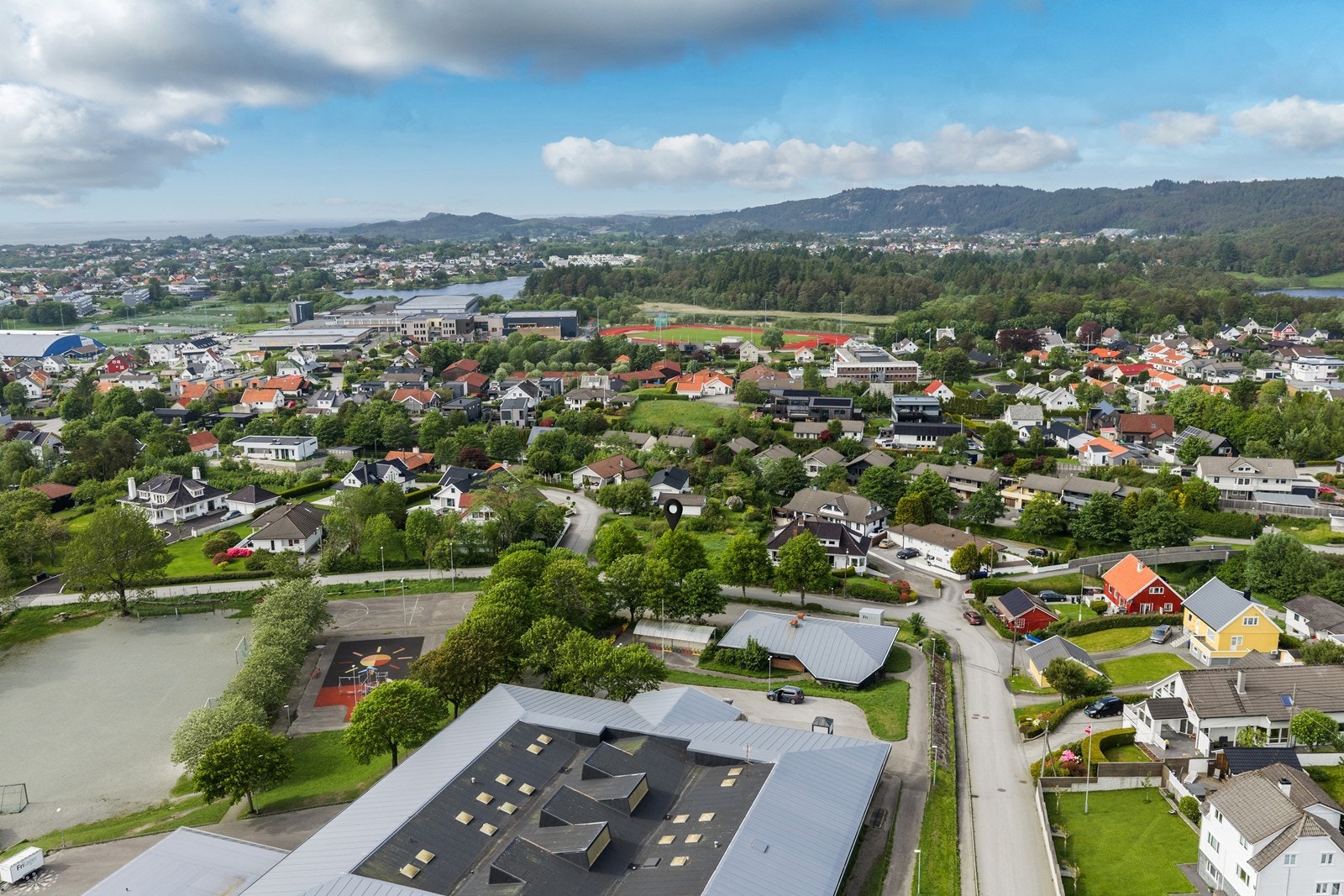 Dette er en sjelden mulighet til å sikre seg en flott boligtomt og planlegge fremtiden i et av Haugsunds mest attraktive områder. Galleribilde