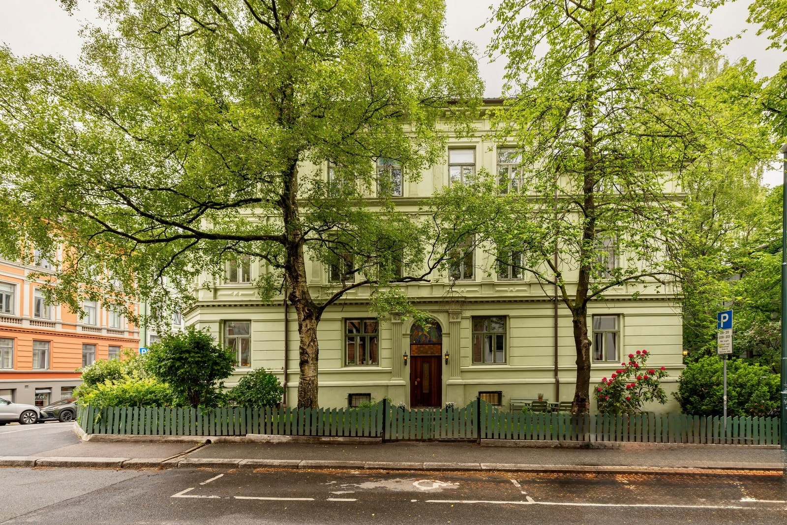 Rosenborggata 16 - En ærverdig gård. Galleribilde