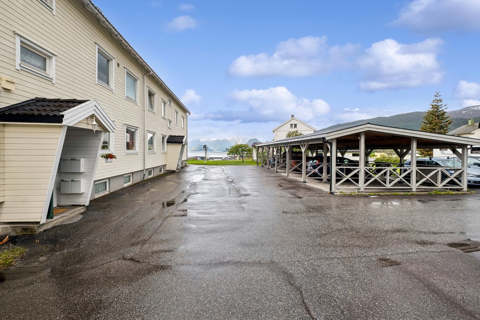 Fasade. Galleribilde