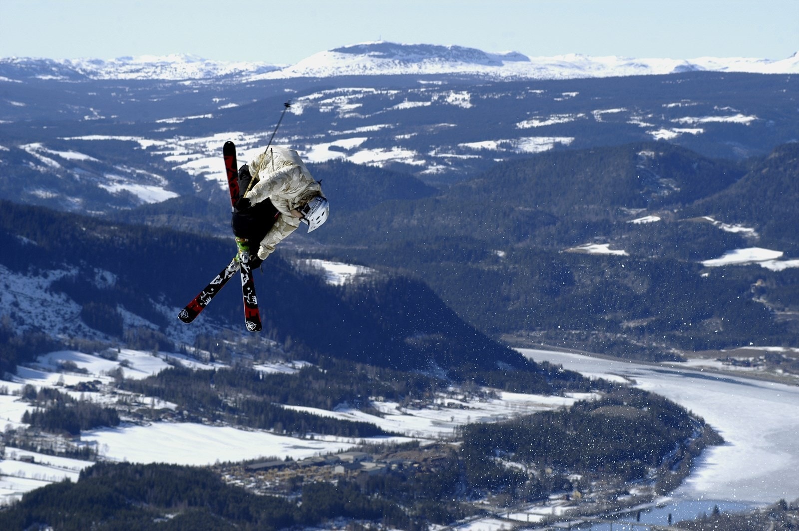 På vinterstid er ski-veien til alpinanlegget også rett utenfor leiligheten. Galleribilde