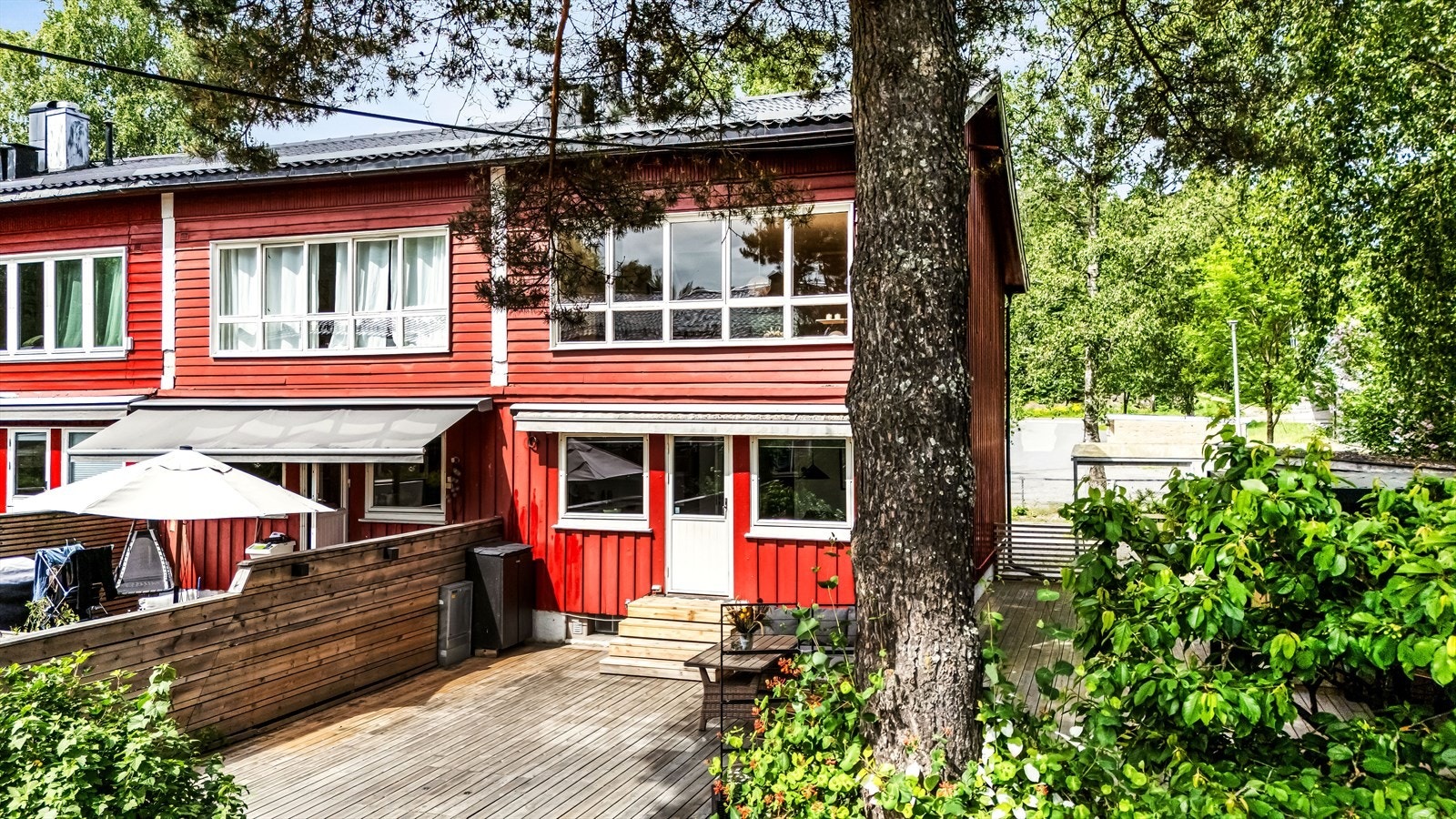 Velkommen til Hagabråten 39 presentert av Eiendomsmegler Kristoffer Stormfelt v/Aktiv Eiendomsmegling.
Fotograf: Håvard Rognli. Galleribilde