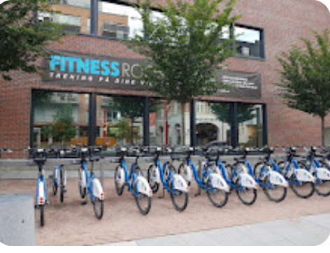 Fitnessroom treningssenter er rett utenfor Galleribilde