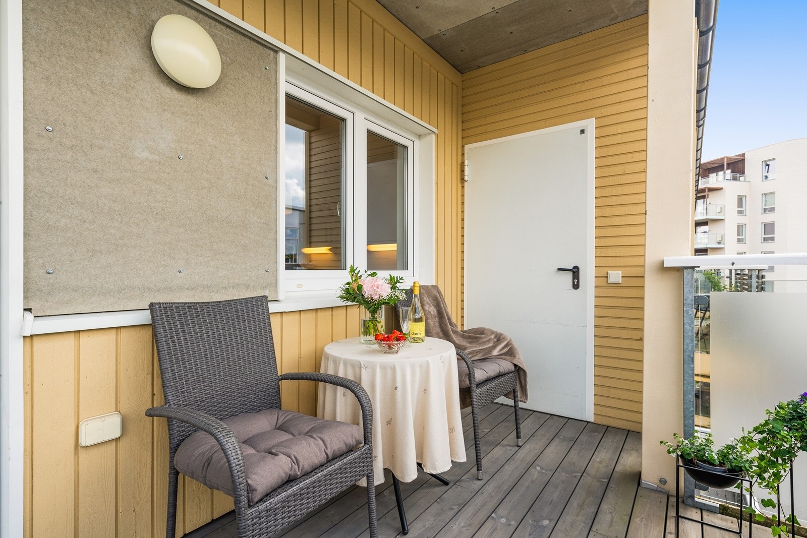 Det medfølger en innvendig bod i leiligheten samt to utvendige boder på svalgang og balkong. Galleribilde