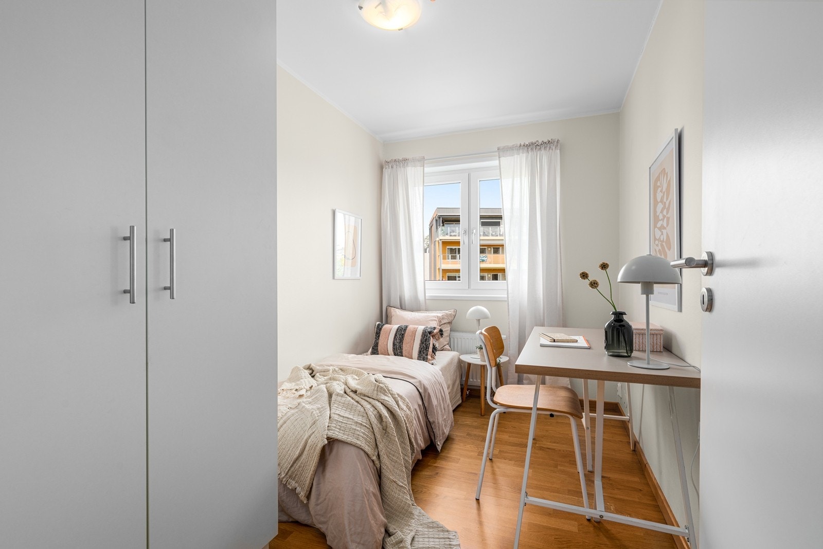 Soverom 3, også utstyrt med garderobeskap Galleribilde
