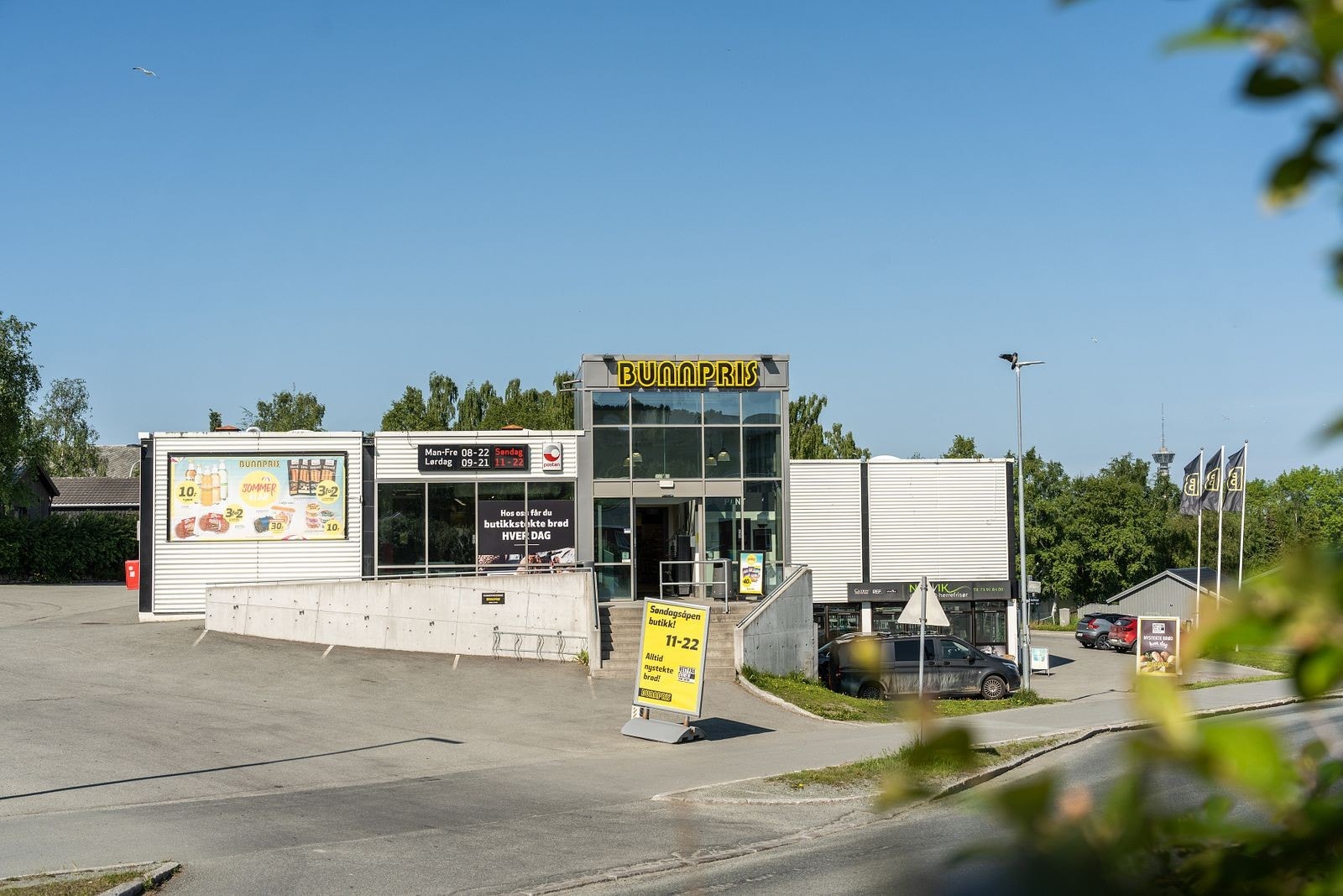 Kort vei til dagligvarebutikk - kun 250 meter til Bunnpris Angelltrøa. Galleribilde