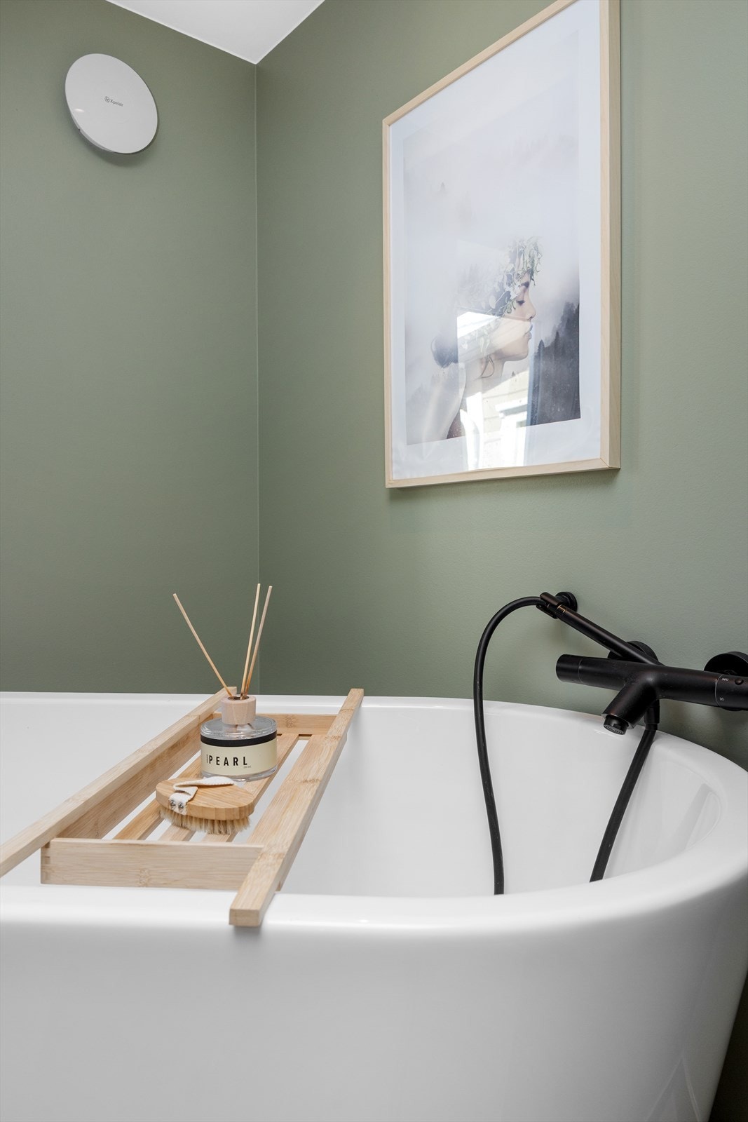 Detaljer som skaper en følelse av velvære på badet. Galleribilde