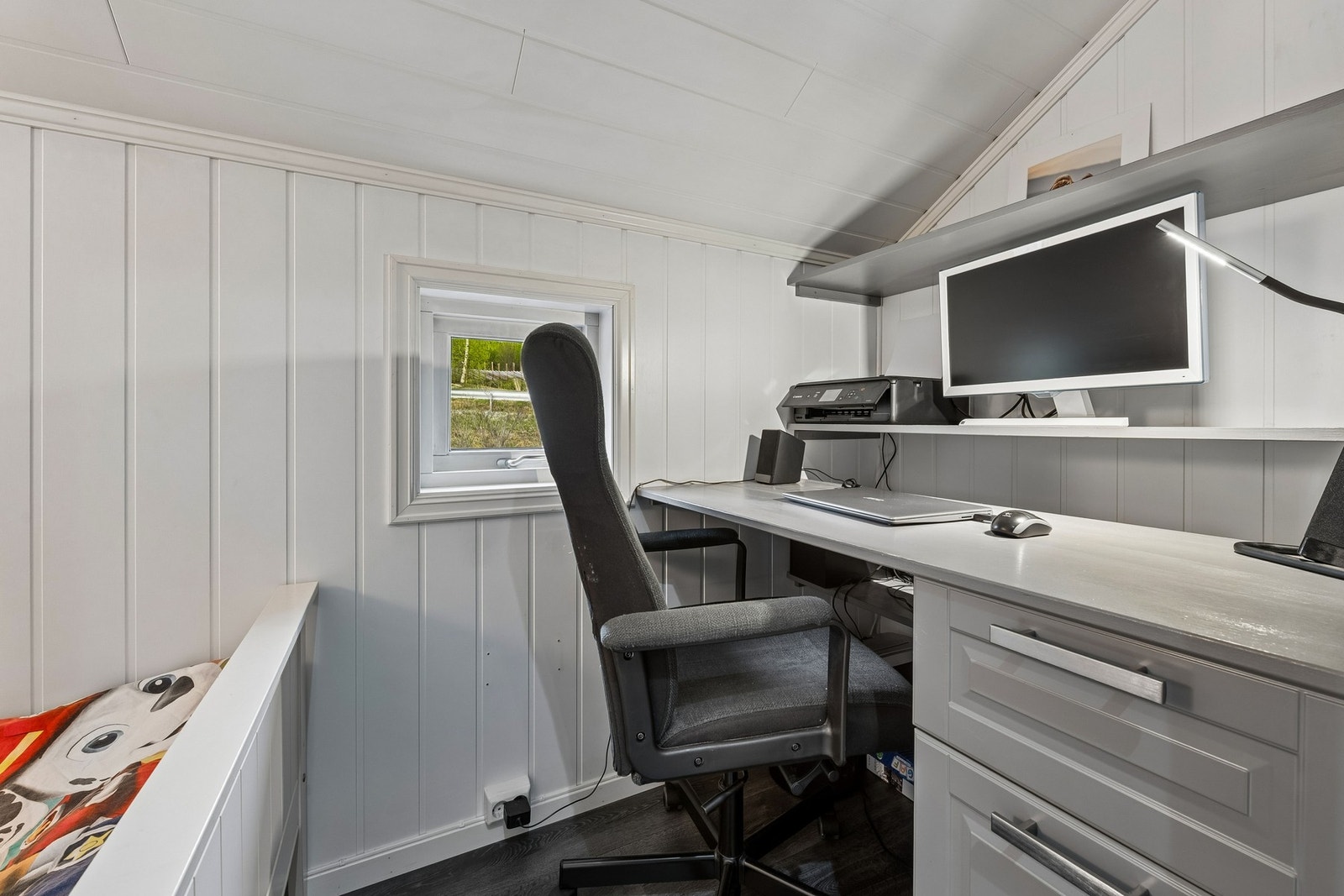 Disponibelt rom i dag brukt som gjesterom og kontor. Galleribilde
