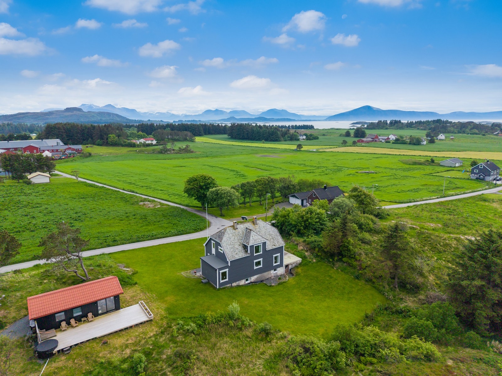 Områdefoto Brunvollsvegen 217. Galleribilde