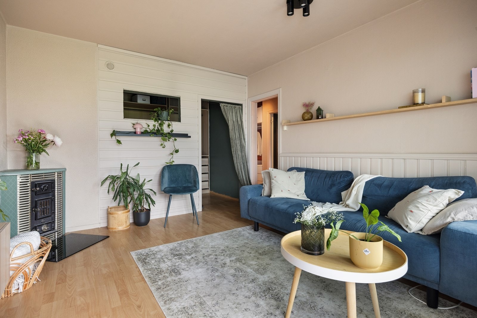I tilknytning til stuen er det sovealkove. Galleribilde