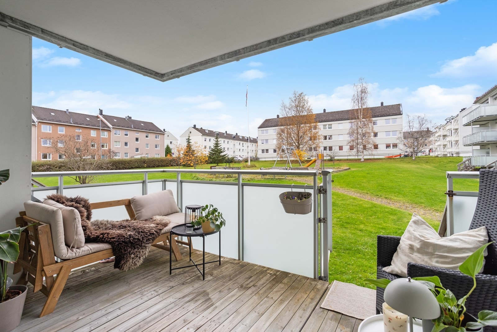 En praktisk 1-romsleilighet i 1. etasje med vestvendt balkong på 7m². Galleribilde