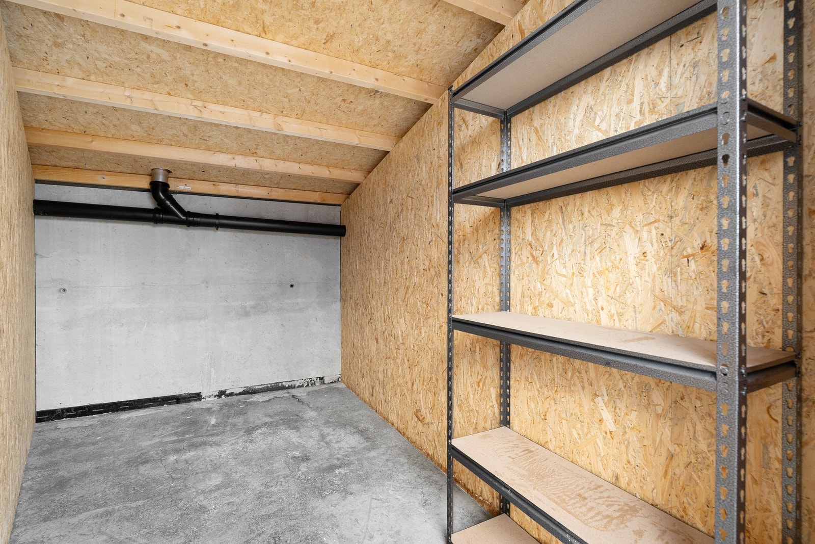 Utvendig bod i rekke Galleribilde
