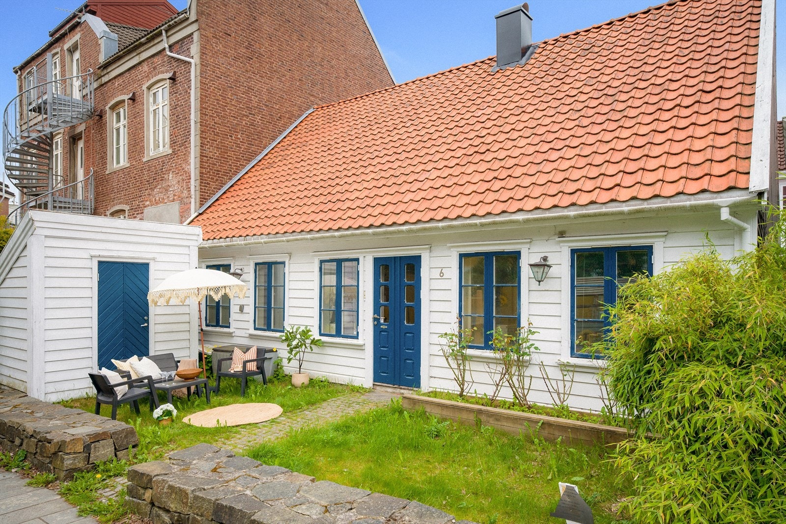 Nordvik Stavanger Stavanger sentrum - Sjarmerende enebolig fra ca. 1840 i hjertet av Stavanger | 4 soverom, hage og attraktiv beliggenhet