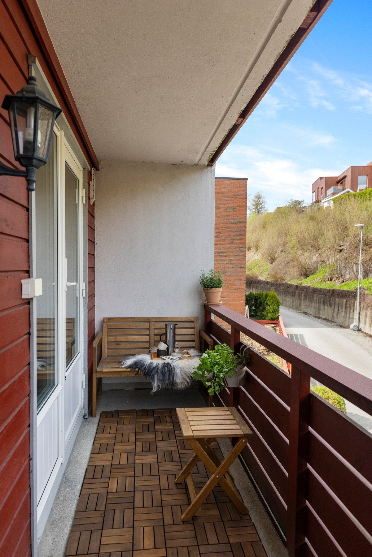 Balkongen er vestvendt. Galleribilde