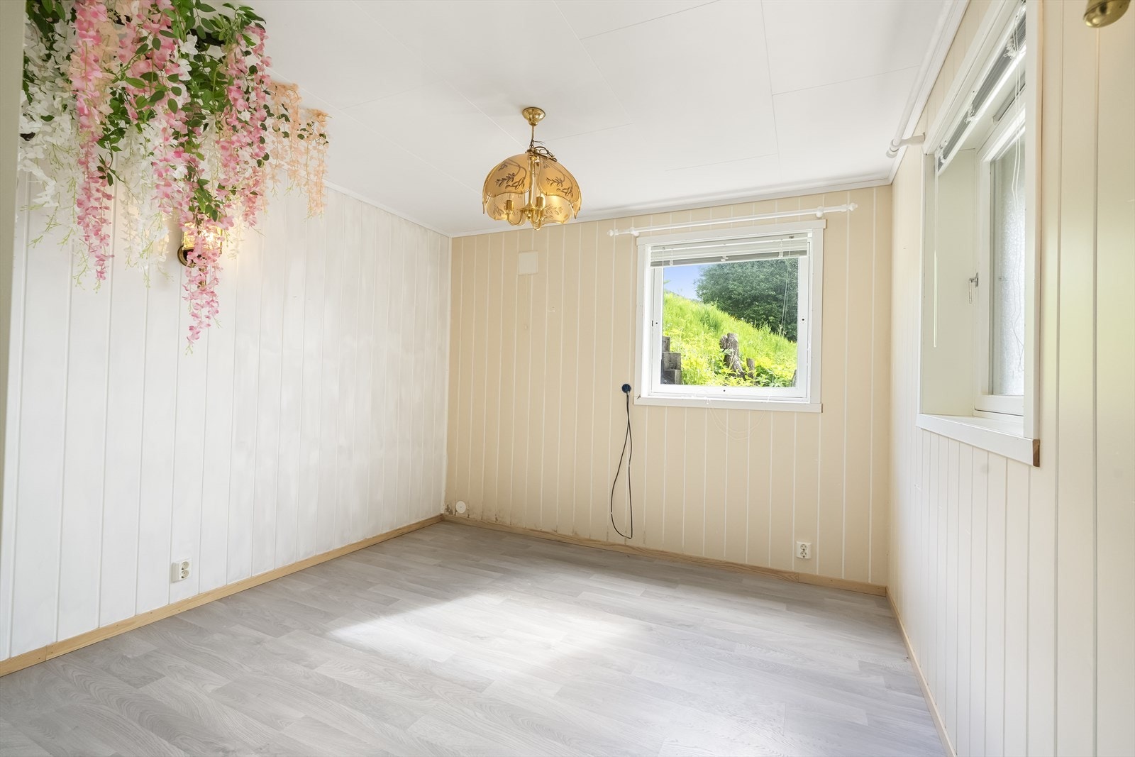Soverom i underetasjen med varmekablar i golvet. Galleribilde