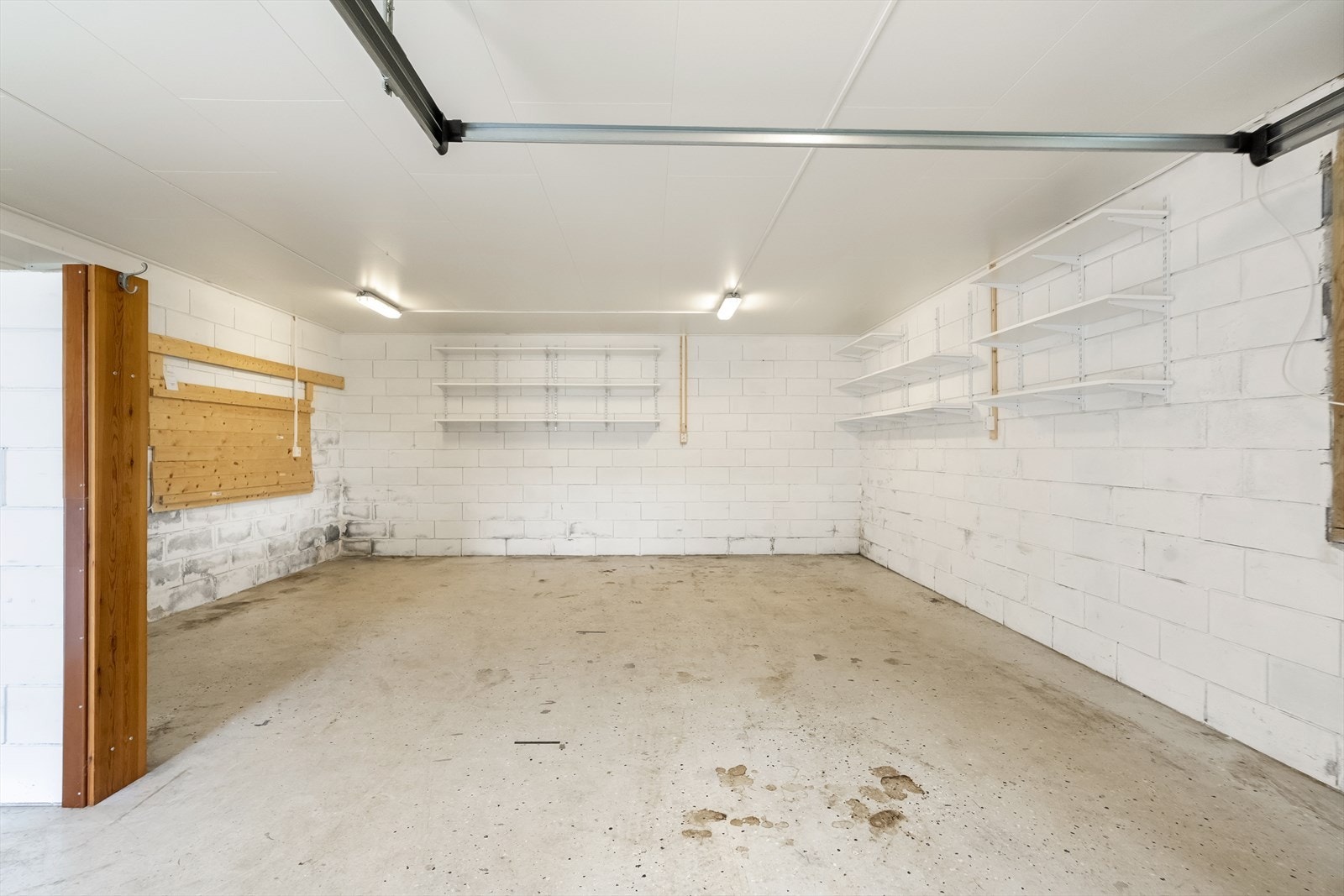 Garasje på 44 m², bygd i 2018. Galleribilde