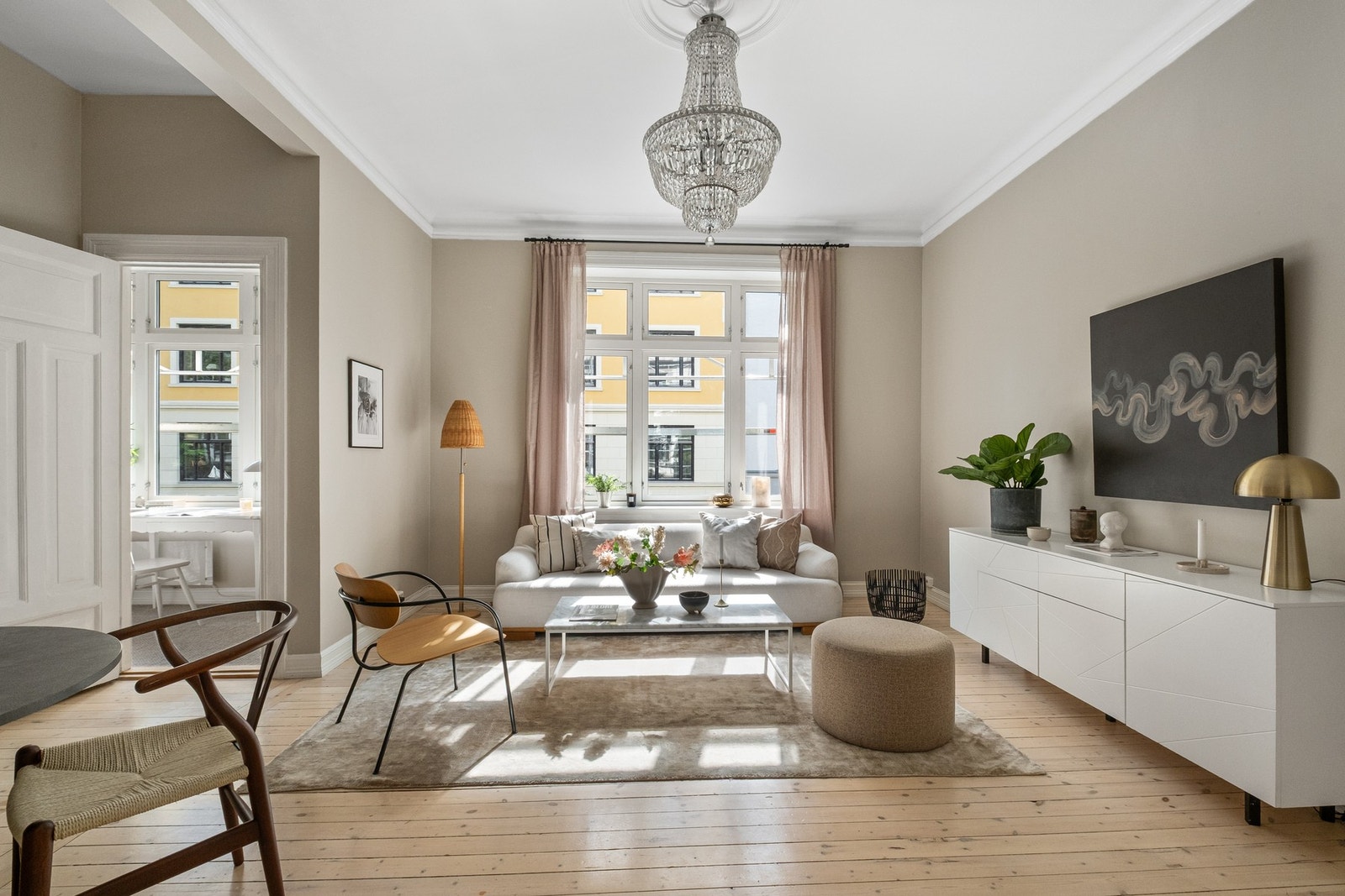 Velkommen til Sorgenfrigata 22B, Presentert av Hannah Douglas v/ Privatmegleren Park. Galleribilde