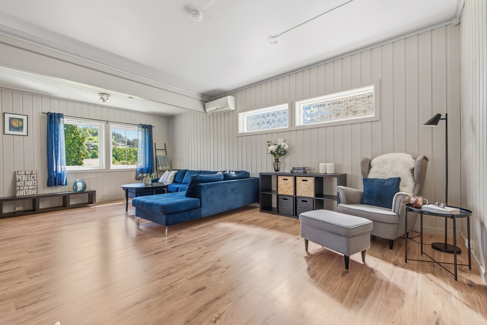 Vinduene slipper inn rikelig med lys. Galleribilde