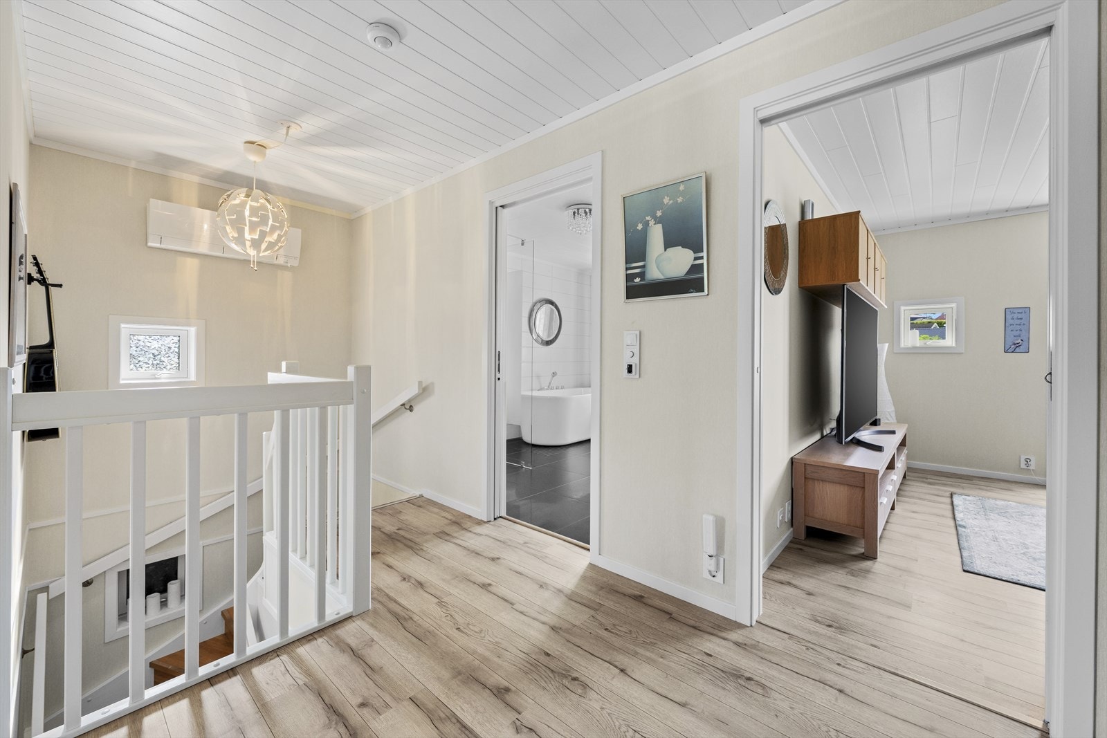 I 2 etasje er det innstallert varmepumpe Galleribilde
