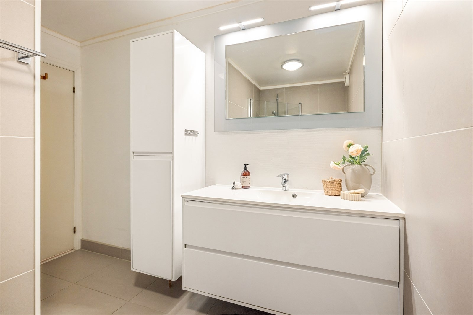- Lyst bad på 6,5 m² - Galleribilde