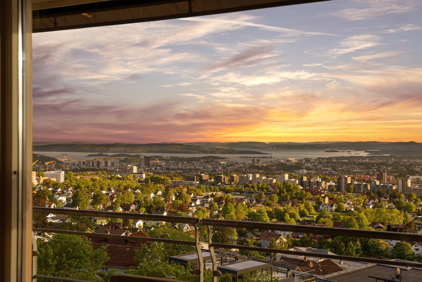 Leiligheten har fantastisk panorama utsikt over hele Oslo. Galleribilde