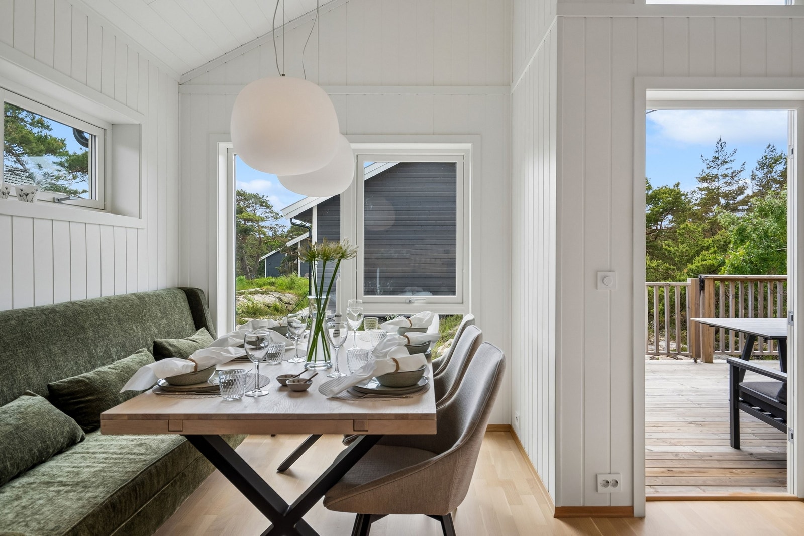 Spiseplass kjøkken. Galleribilde