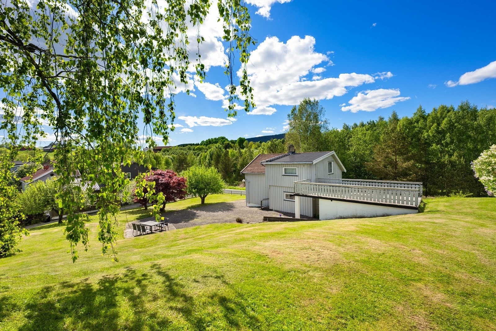 Stor tomt på over 1500 m². Galleribilde