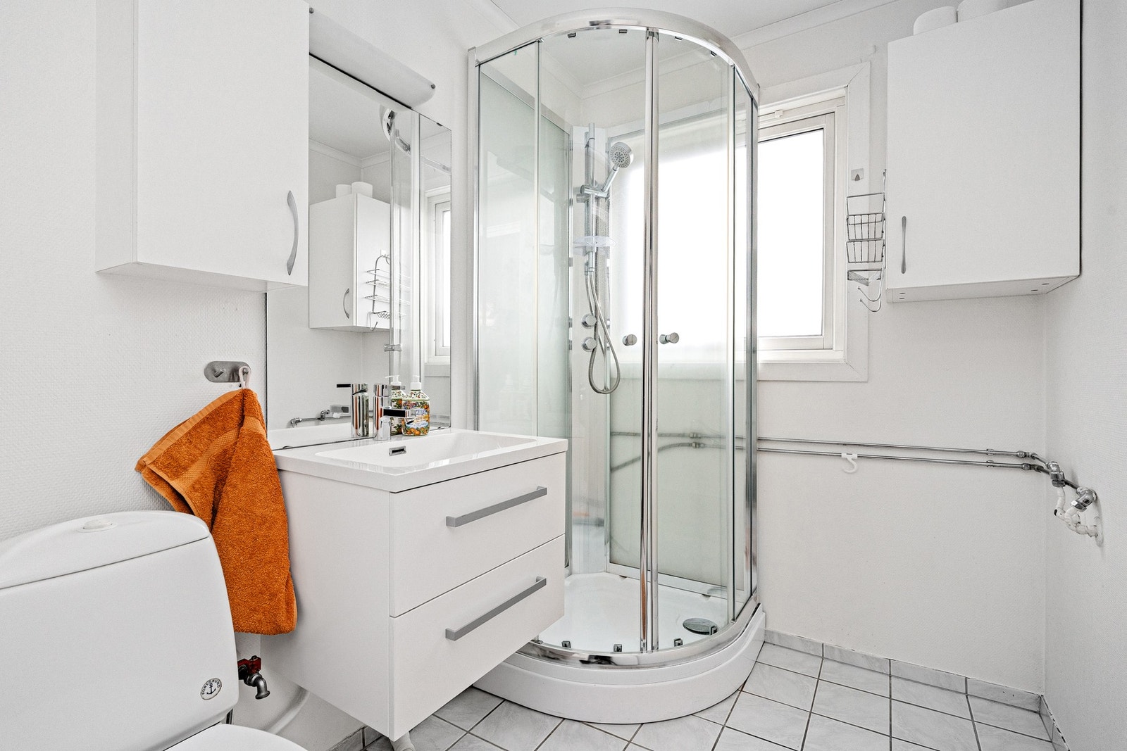 Dusjbad med wc Galleribilde