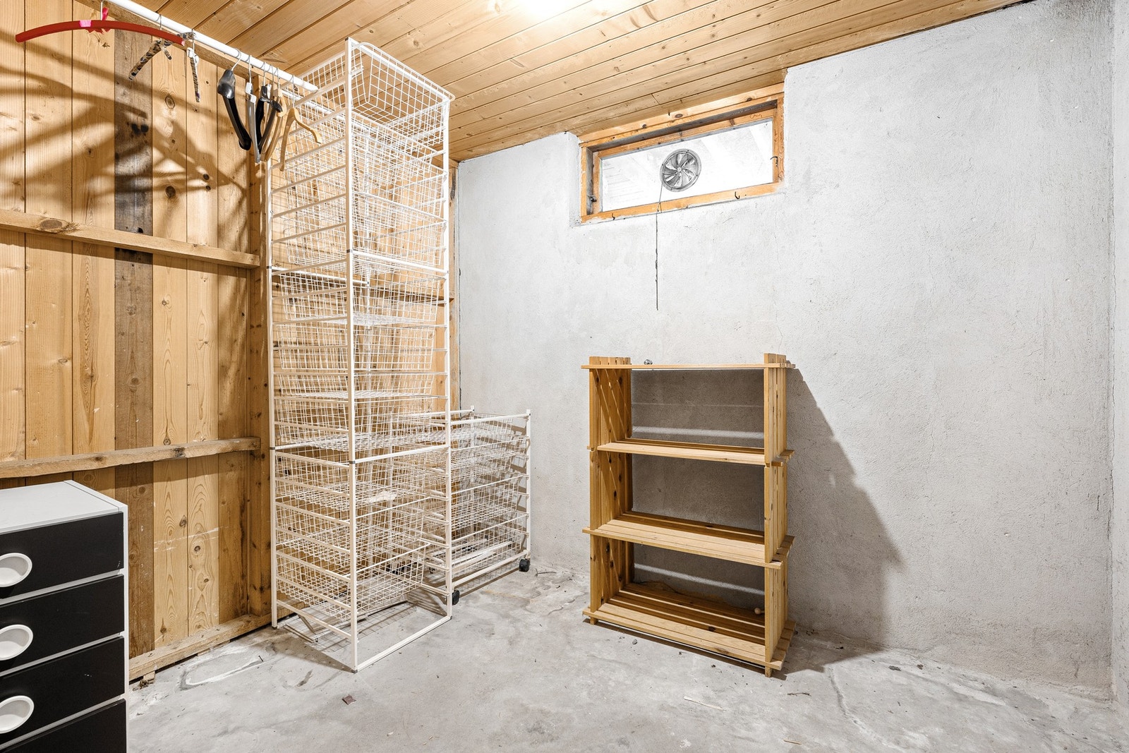 Bod i kjeller Galleribilde